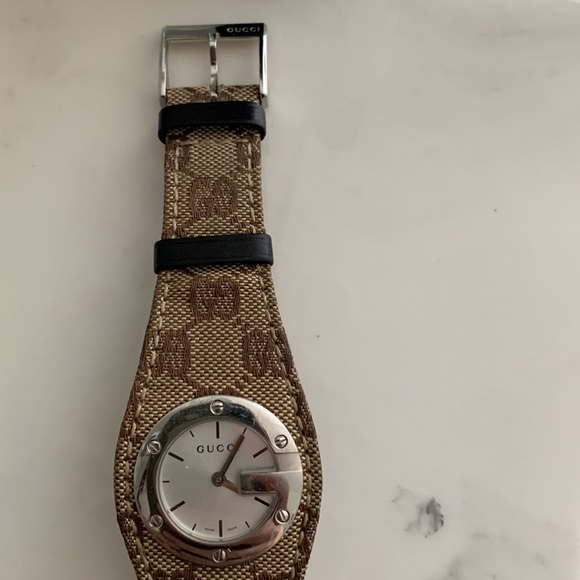 - GUCCI🤎 - Picture 5 of 9